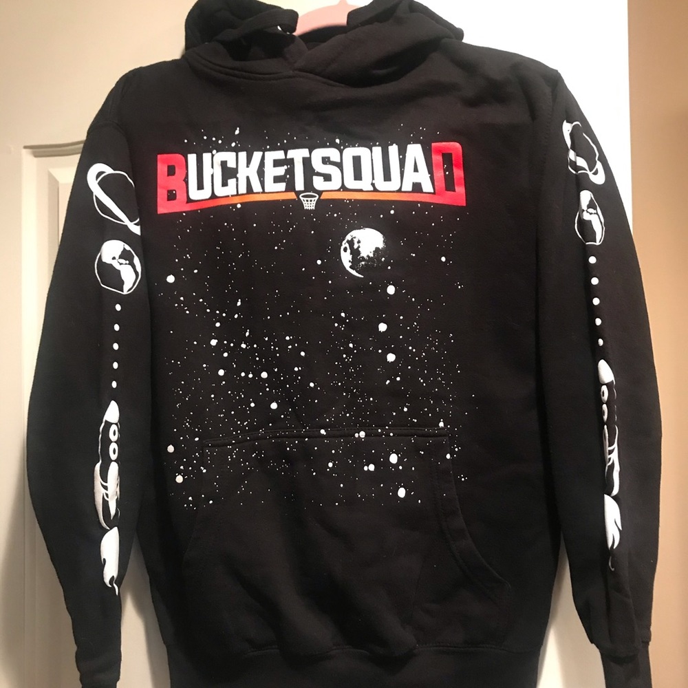Bucketsquad hoodie
